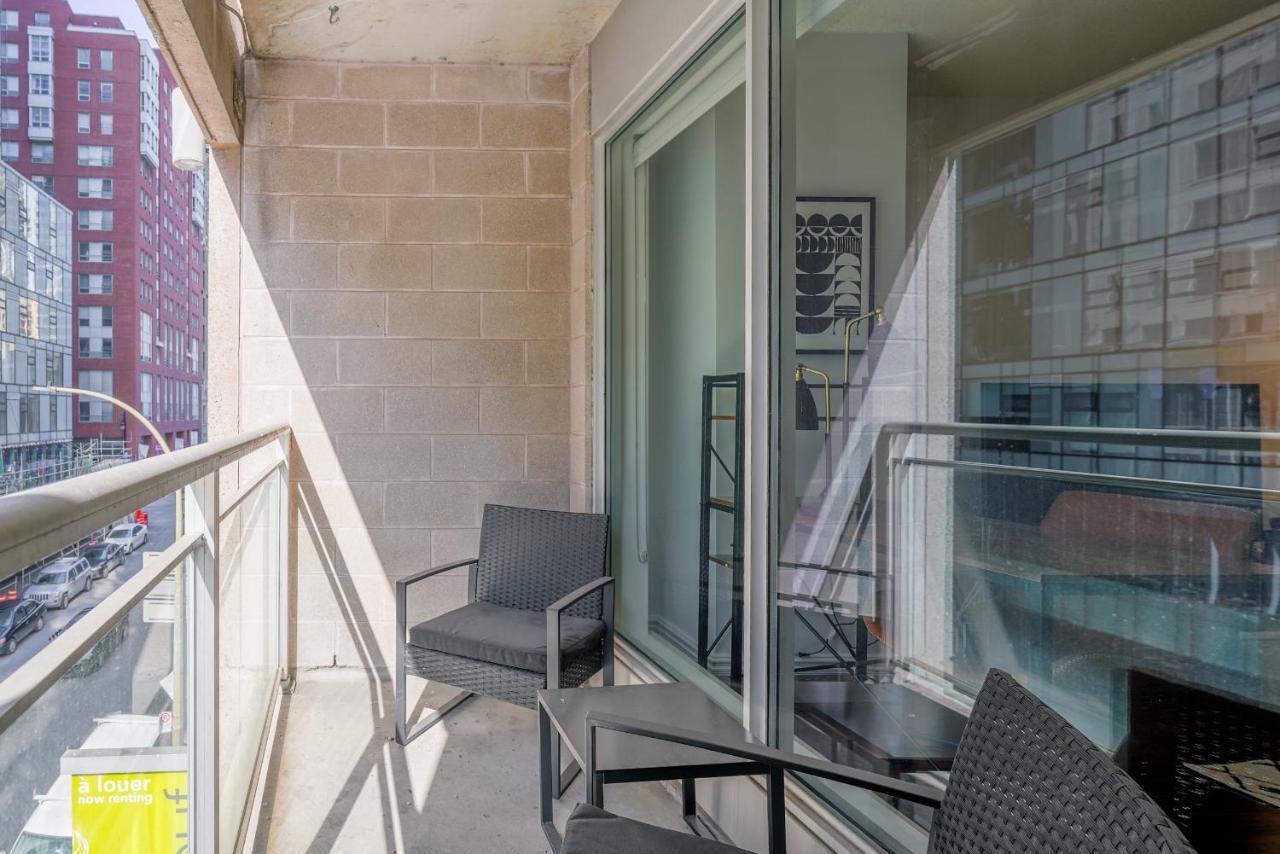 Le Mille Neuf Furnished Apartments Montréal Esterno foto